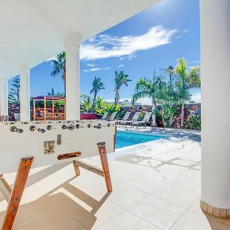 Puerto Del Carmen Sleeps 8 Pool Wifi * Puerto del Carmen (Lanzarote)